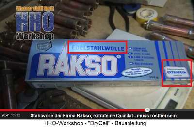 Die Stahlwolle kommt von der
Firma Rakso, und es muss
"extrafeine" Qualität sein Die Stahlwolle kommt von der Firma Rakso,
und es muss "extrafeine" Qualität
sein