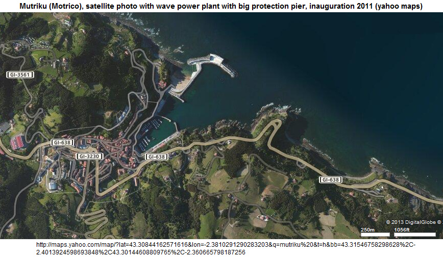 Mutriku with the large protective dike
                            with the integrated wave power plant,
                            satellite photo from yahoo maps