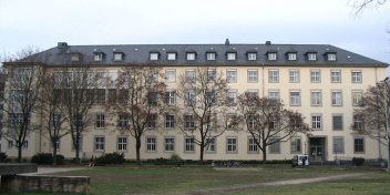Das Landessozialgericht
                          Rheinland-Pfalz stellte 1992 fest, dass
                          jegliche Beweisverfahren fr die Wirkung von
                          Amalgam-Quecksilber im menschlichen Krper
                          fehlen