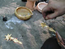 Vergoldungsarbeiten erfolgen mit
                            Quecksilber, und Vergolder leben sehr
                            gef�hrlich, bis sie keine Z�hne mehr haben,
                            oder Nervensch�den haben