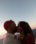 Wenn
                          Sie Amalgamf�llungen haben und k�ssen, dann
                          geben Sie ihrem Partner durch Ihren Speichel
                          Quecksilber mit, ganz legal...