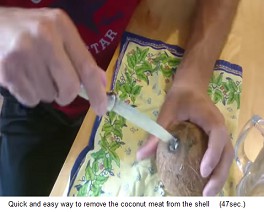 Un coco tiene tres ojos, uno de
                  los tres se puede abrir 02