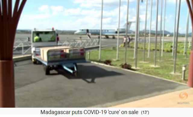 Madagaskar 8.5.2020: Die Kisten mit dem
                            Heilmittel gegen Corona19 mit Artemisia
                            annua werden auf das Flugfeld gefahren