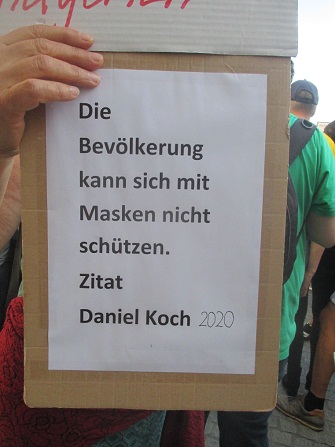 Demo
                    Winterthur 18.9.2021: Transparent 15 zitiert Herrn
                    Daniel Koch aus dem Jahre 2020: "Masken
                    sch�tzen nicht"