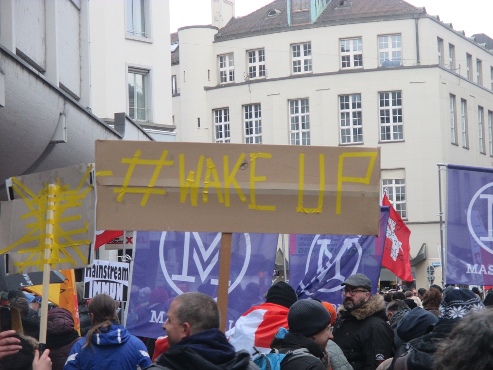 Demo
                  in Z�rich 8.1.2022 10: Wake up!