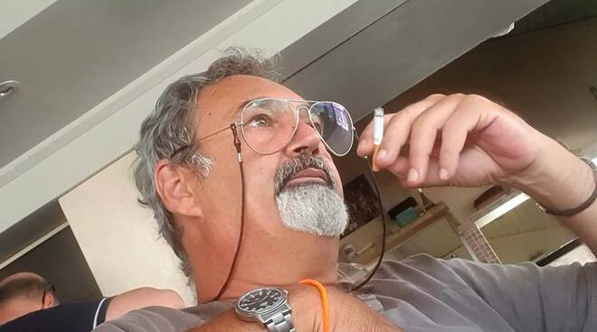 Verdacht SCHLANGENGIFTimpfmord
                  in Versilia (Italien) 10.6.2022: Herzstillstand im
                  Schlaf - Journalist Fabio Annunziata mit 55 weg: Der
                  Journalist Fabio Annunziata vom Lokal-TV-Sender
                  Teleriviera mit 55 Jahren �berraschend an pl�tzlichem
                  Herzversagen gestorben. Meldung vom 10.6.22 (orig.
                  italiano: Muore stroncato da un malore il giornalista
                  Fabio Annunziata - Luccaindiretta)