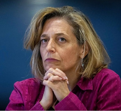 Kriminelle
                      IL-"Gesundheitsministerin" Sharon
                      Alroy-Preis