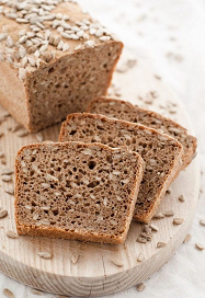 Vollkornbrot mit Sonnenblumenkernen