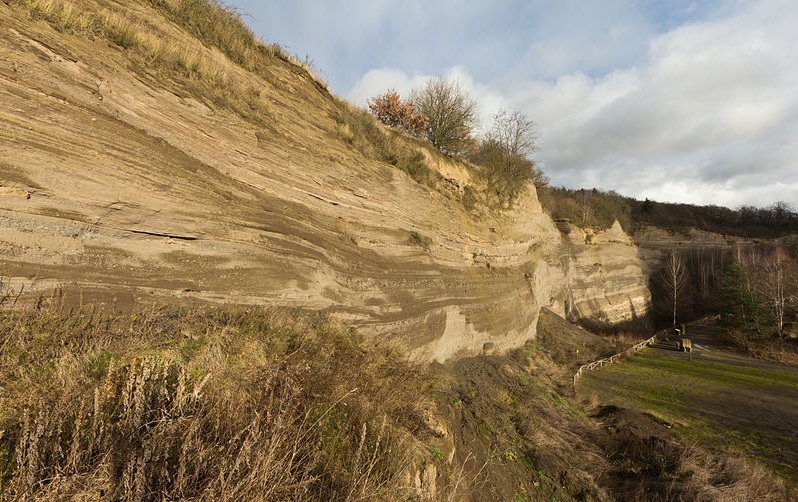 Muro de piedra p�mez+tufa en Mendig en el
                Eifel, Alemania