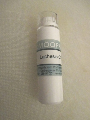 Homöopathische Kügelchen Lachesis C30
