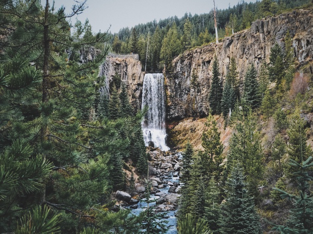 Oregon, Tumalo water fall