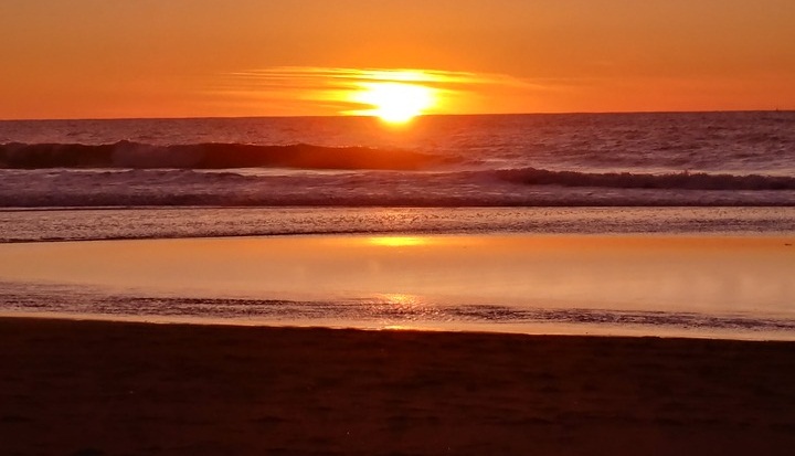 Sunset in Lincoln
                                      City, Oregon