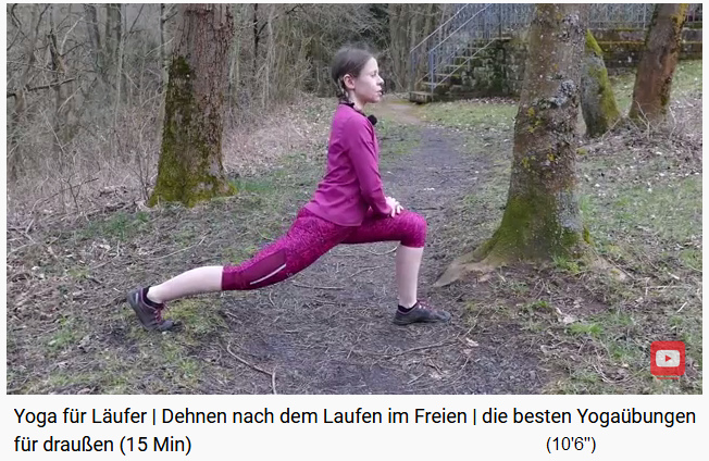 Joga in der Warteschlange: Fuss nach
                  vorn, Vorderseite dehnen + Wade+Ferse dehnen, 2
                  Minuten halten - dann den anderen Fuss nach vorn, 2
                  Min. halten