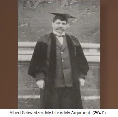 Albert Schweitzer mit Doktorw�rden
                    in Verkleidung