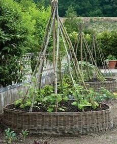 Bancales redondos con mimbre