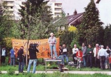 Rede von Frau Heute-Blum, die leider von
                          gestern war