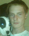 El
                          hombre Carter Patrick Ridge Delaney (20 a�os)
                          fue matado por dos Pitbulls "de la
                          casa" probablemente cuando quer�a
                          defender el perro de la madre, un Pug