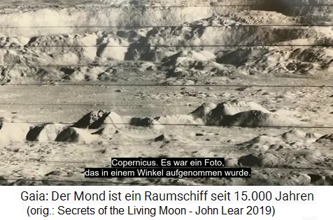 Mondkrater Copernicus von
                      Voyager aufgenommen