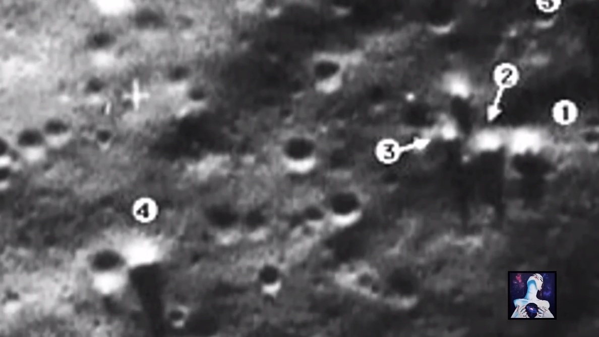 FAKE-Apollo
                      17 fotografiert dieselben FAKE-Obelisken auf dem
                      FAKE-Mond