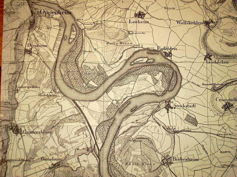 River loops are
                    "shortened" and "silted up" with
                    a small canal, for example the map with Cowhead
                    Island (K�hkopf-Insel) in Ehrfelden and Stocktadt