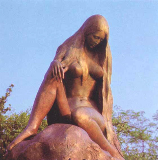 Statue of Loreley with long blond hair