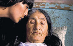 La hija al lecho
de muerte de la madre La hija al lecho
de muerte de la madre