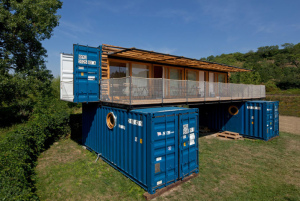 Containerhotel in Tschechien 02,
                              Gegenseite