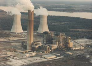 Coal power
station, for example the power station of
"Seminole" in Putnam, "USA",
date of construction is 1984 Coal power
station, for example the power station of
"Seminole" in Putnam, "USA",
date of construction is 1984