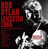 Bob Dylan con guitarra y con arm�nica,
              portada de un disco 1965