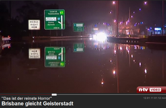 Brisbane, Wasserautobahn
                    am 12. Januar 2011: "Brisbane gleicht einer
                    Geisterstadt - das ist der reinste Horror"