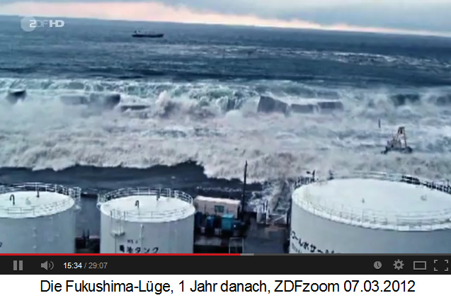 Tsunami in Japan 2011, beim Atomkraftwerk
                Fukushima Daiichi überwindet der Tsunami die Schutzmauer
                (02)