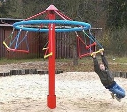 Carrusel grande
                                  04 con trapecios, empresa Allstars
                                  Shop, Alemania