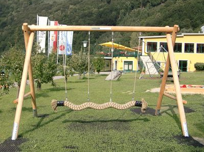 Langschaukel 02 mit dickem Seil und
                            Zwischenseilen, Schlgen, sterreich