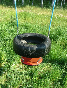 Reifenschaukel 16 mit Boden, Lars Laj
                              Spielgerte