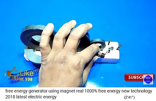 3. Es wird eine
                          mitteld�nne Drahtfeder an einer Randschraube
                          befestigt