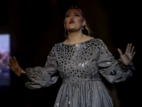 Verdacht
                GENimpfmord in Spanien in Alicante: Jennie Morell
                Fern�ndez ist mit 25 weg