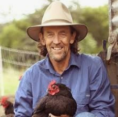 Geoff
                      Lawton mit Huhn, Portrait