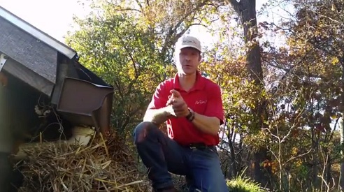 techo
                                de atr�s con canal�n de techo y sistema
                                de drenaje para recolectar el agua de
                                lluvia