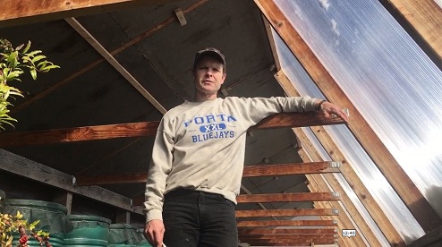 El
                                        agricultor en el techo describe
                                        eventos sobre el clima y las
                                        temperaturas