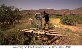 con un pozo de garrucha con manivela