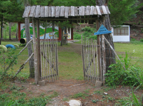 Entrance gate 04 to the
                                            playground of Tsachopen in
                                            the region of Oxapampa,
                                            Peru