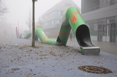 Spielschlange 04 im
                            Stadtzentrum von Velbert, Deutschland