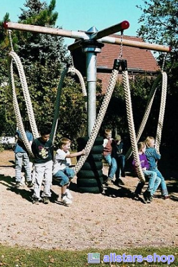 Lianenkarussell mit
                            Kindern drauf, Hally Gally Spogg gmbH,
                            Deutschland