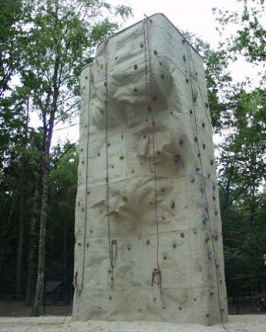 Klettern 13:
                            Kletterfelsen im Jugendzeltplatz Eyll bei
                            Krefeld, Nordrhein-Westfalen, Deutschland
