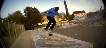 Skating mit einer
                  Wende von 180 Grad 02, Horfield, Bristol, England